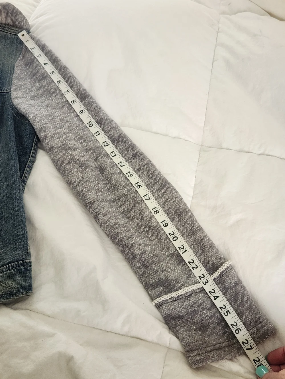 Free People Denim Distressed Jacket With Removable Hoodie Women's Size Large - Picture 11 of 11